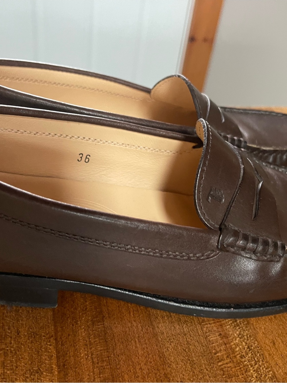 Women’s Tods Penny Loafers . Size 36 - Picture 6 of 10